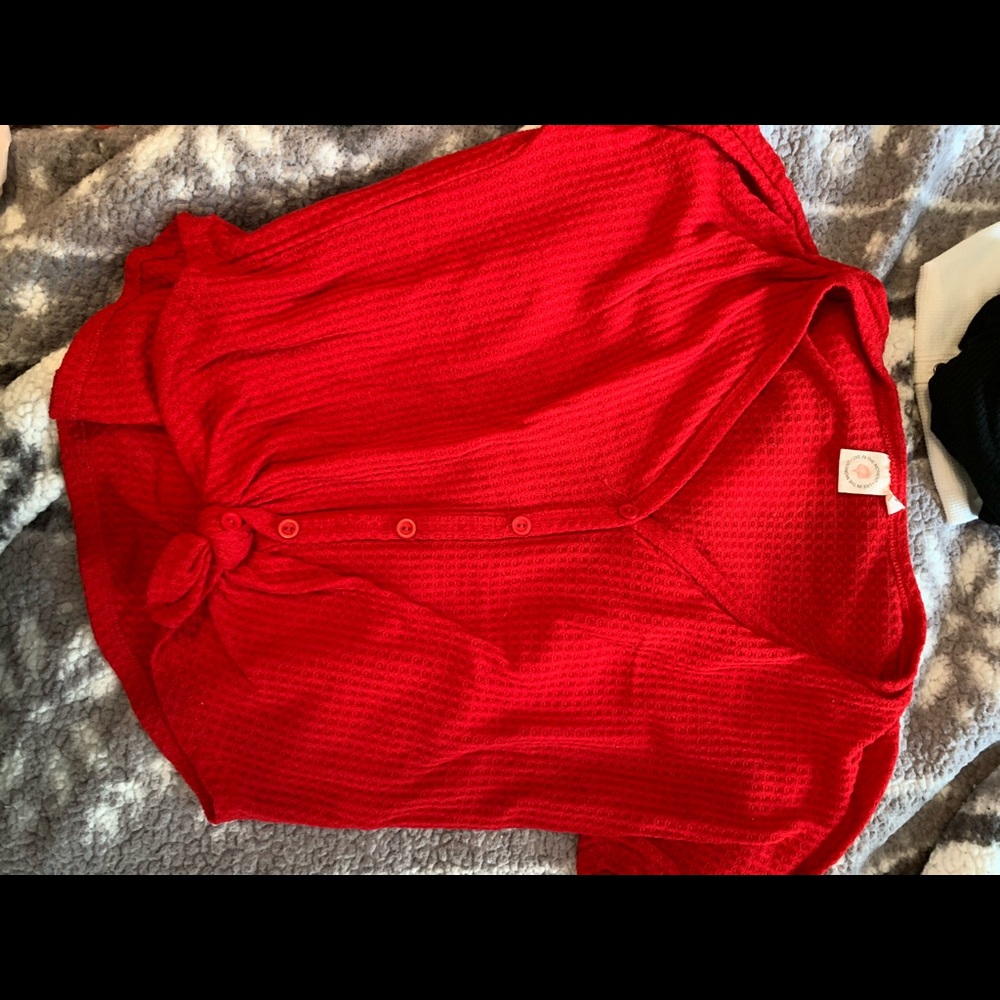 red tie tee! ♡